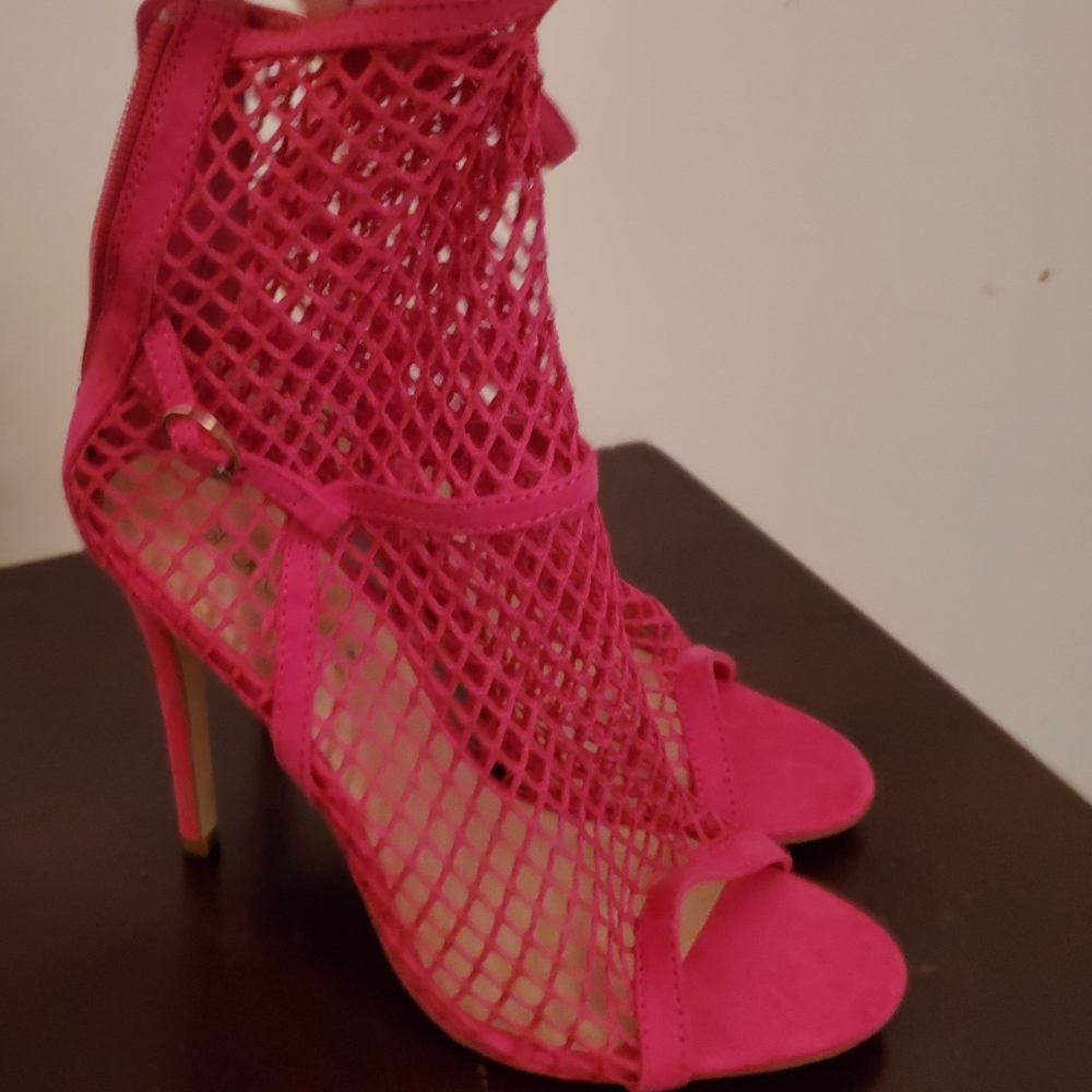 Fuchsia Heels